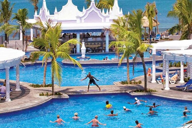 Montego Bay Airport Transfer to Hotels in Montego Bay or Falmouth - The driver can add local help