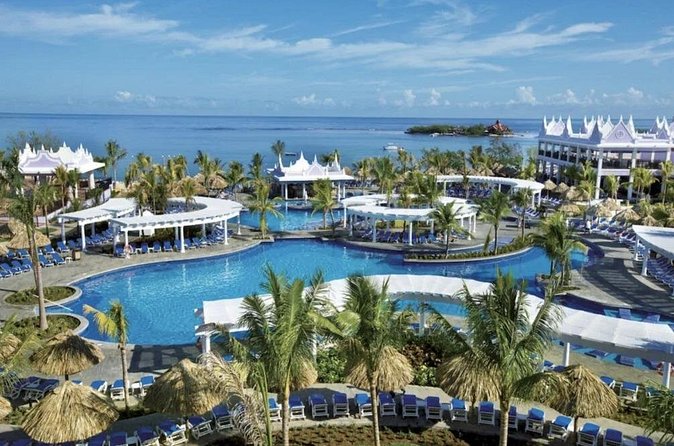 Montego Bay Airport Transfer to Hotels in Montego Bay or Falmouth - What the $16 price really gives you