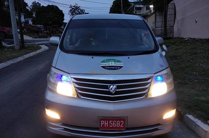 Montego Bay Airport Transfer to Ocean Eden Bay and Coral Spring - What the vehicle arrangement means for your group