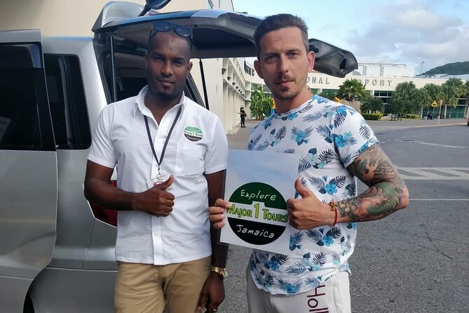 Montego Bay Airport Transfer to Resorts in Montego Bay - Who should book this transfer