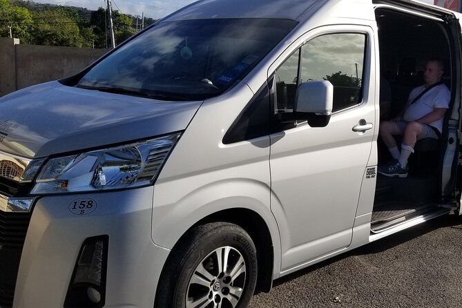 Montego Bay airport transfers - The drive to your hotel