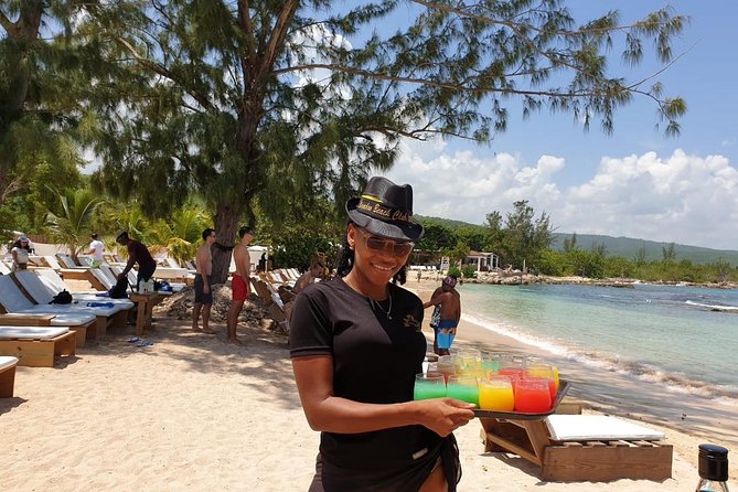 Montego Bay: Bamboo Beach Break - Food, drinks, massage, and shopping costs