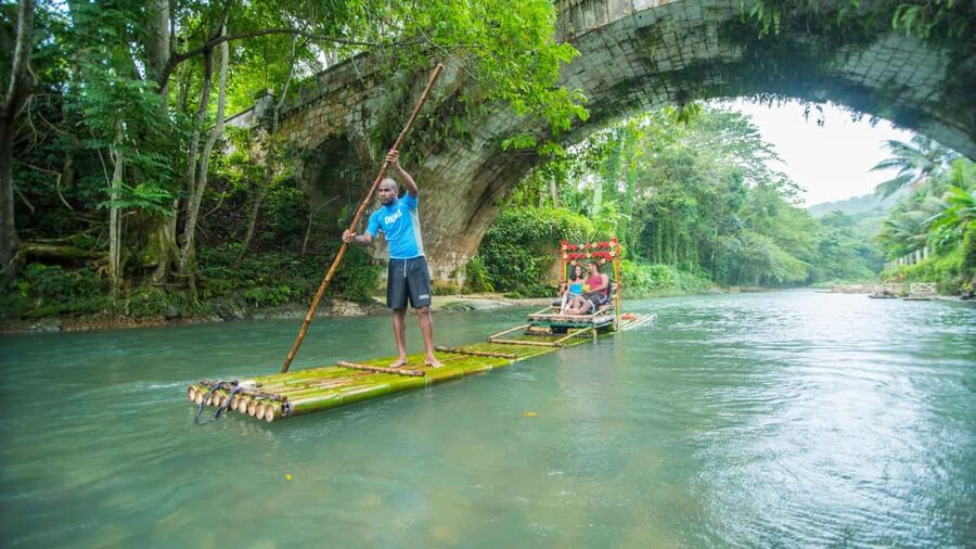 Montego Bay: Bamboo Raft Cruise on the Great River - The transport from Montego Bay