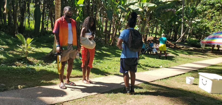 Montego Bay: Bamboo Raft Cruise on the Great River - What the ride along the Great River feels like