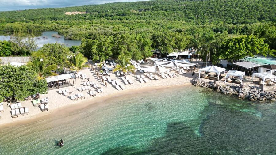 Montego Bay: Blue Hole, Dunn’s River, and Beach Club Trip - Pickup Times Need Careful Attention