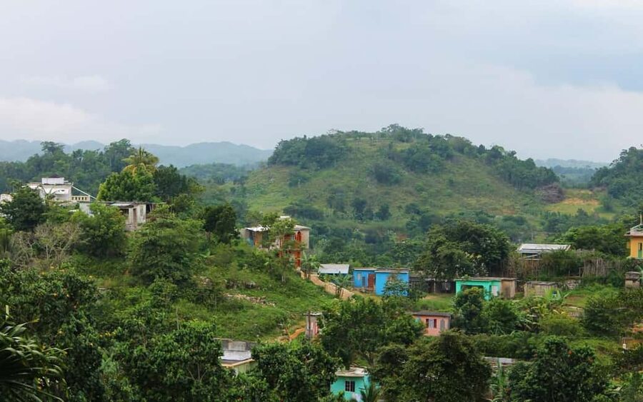 Montego Bay: Bob Marley Tour to 9 Mile, St. Ann - The marble mausoleum and final resting place