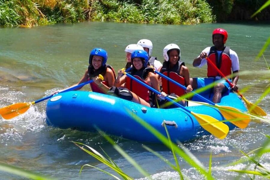 Montego Bay: Dunn's River Falls and River Rapids Adventure - What the local guides add