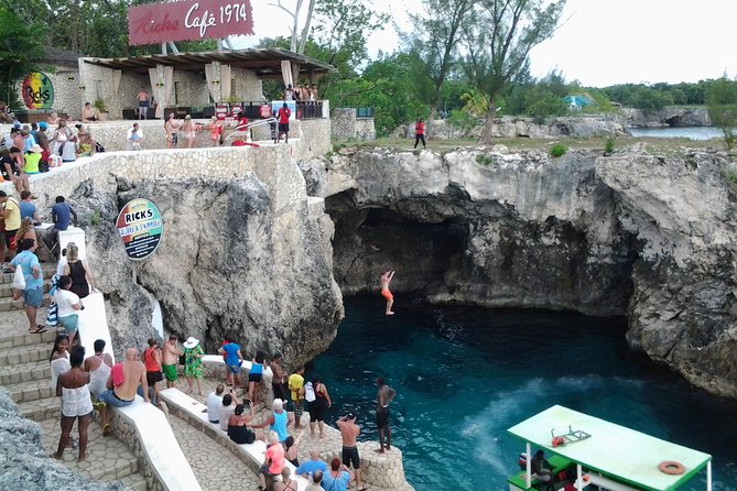Montego Bay Excursion Negril 7 Miles Beach, Rick's Cafe and Time Square Shopping - Rick’s Cafe and Negril’s cliff-jumping scene