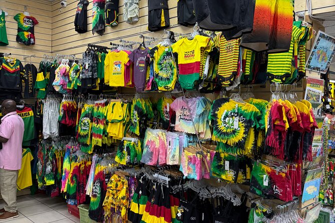 Montego Bay & Falmouth Hotels, Souvenir Shopping and sightseeing - A Quick Montego Bay Outing With Two Clear Stops