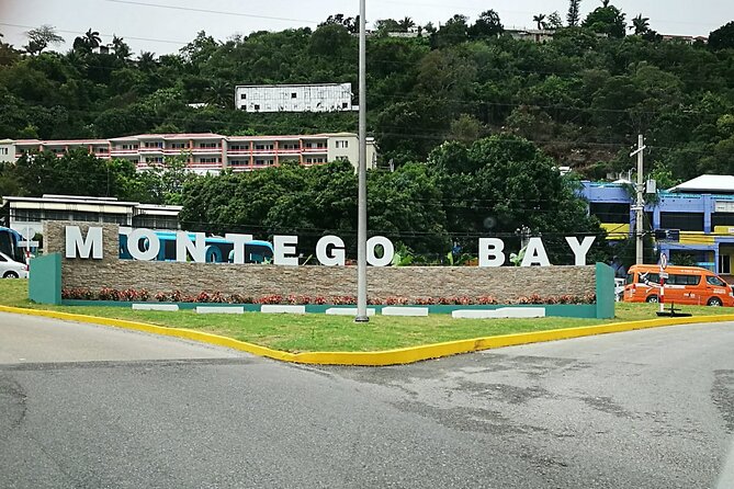 Montego Bay Highlights From Montego Bay Hotels - Two hours at Doctor’s Cave Beach