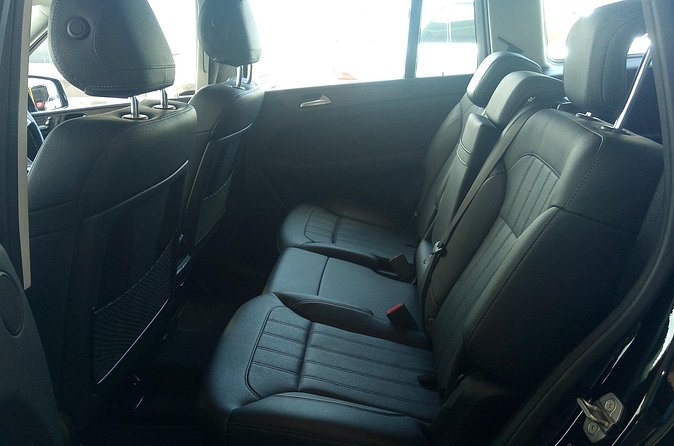 Montego Bay Hotels Private Airport Transfer from Montego Bay(MBJ) - Handling flight delays and airport contact