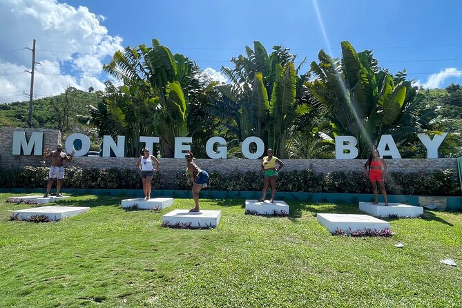 Montego Bay Hotels Private Transfers - The service area needs careful checking
