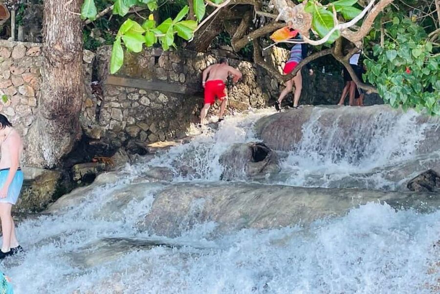 Montego Bay: Private Dunn's River Falls and Blue Hole Tour - The drive from Montego Bay to Dunn’s River