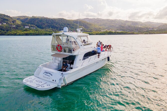 Montego Bay Private Yacht Tour with Open Bar and Lunch - Birthday celebrations and special occasions