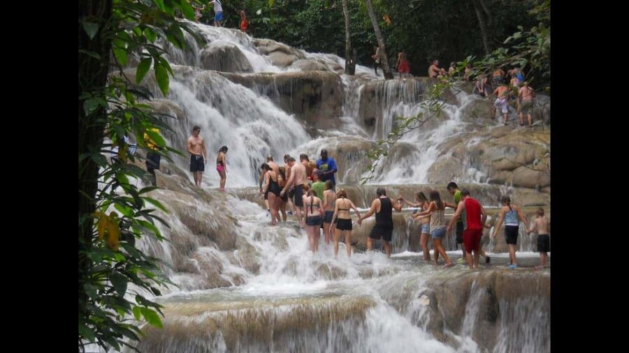 Montego Bay: River Rafting and Dunn's River Falls Day Trip - A calm river start in Jamaica’s interior