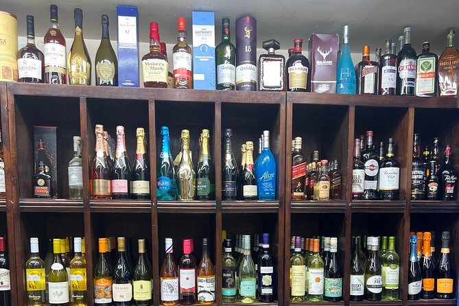 Montego Bay Sightseeing, Souvenir Shopping and local food hunt - Souvenir shopping without rushing the city