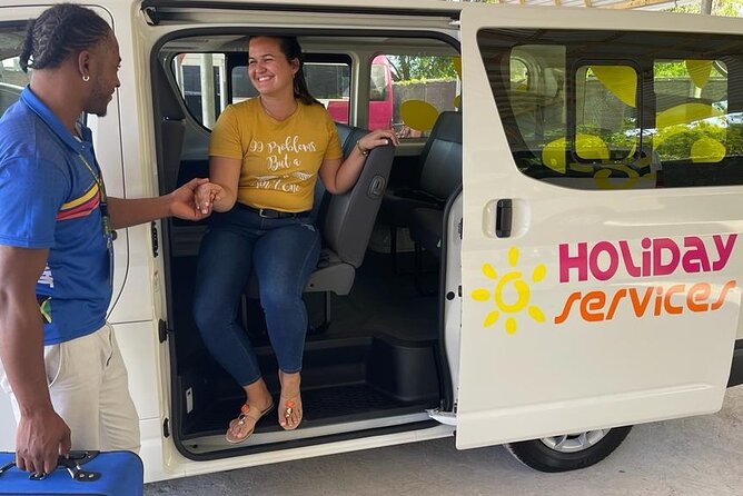 MontegoBay Airport to Ocho Rios: One way/Round Trip cheap Shuttle - Key points at a glance