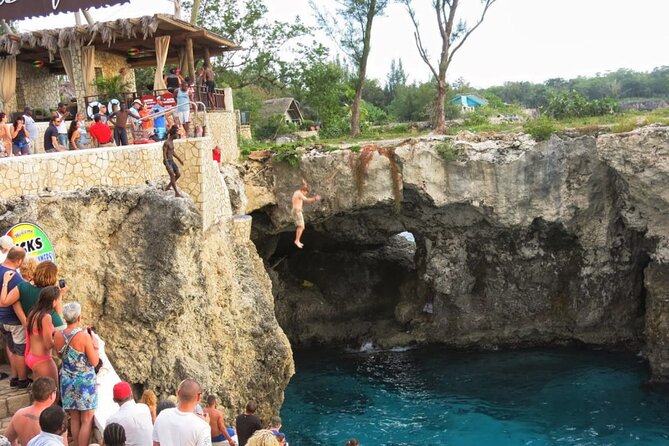 Negril Beach Break and Ricks Cafe - Montego Bay Cruise Port - Why Negril makes a strong beach-day choice