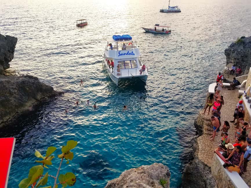 Negril Beach Experience & Rick's Cafe from Montego Bay - Seven miles of white sand and open water