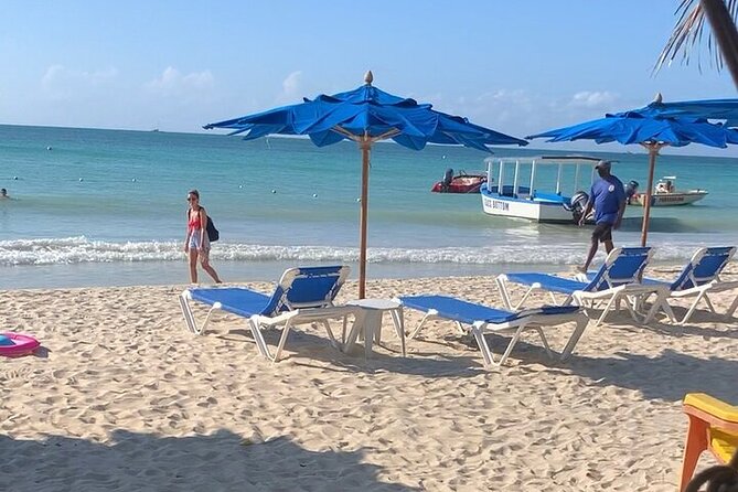 Negril Beach, Ricks Cafe and Margaritaville from Montego Bay - The coastal ride from Montego Bay