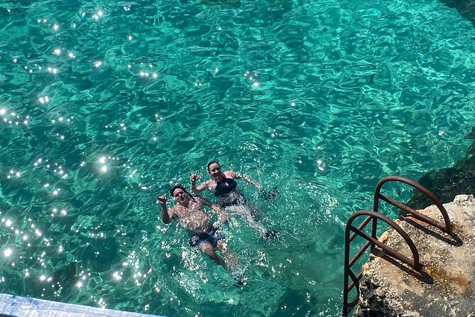 Negril day! beach and west end Cliffs with French Guide - The West End cliffs show another side of Negril