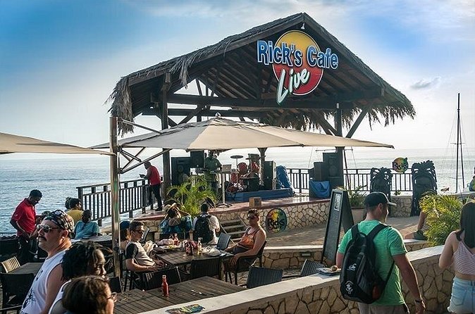 Negril's Private Day Trip with Margaritaville and Rick's Cafe - Should you book it?