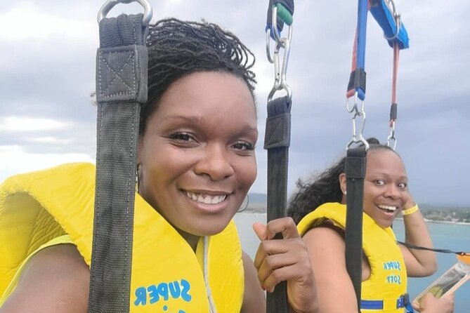Negrils Seven Miles Beach, Rick's cafe and Parasailing Tour. - What $180 buys you
