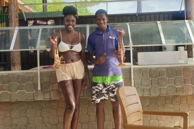 Negrils Seven Miles Beach, Rick's cafe and Parasailing Tour. - Timing, fitness, weather, and cancellation details