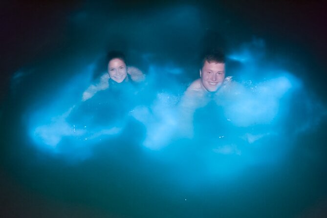 Night Tour-Luminating Blue Lagoon Waters - Why a small group changes the experience