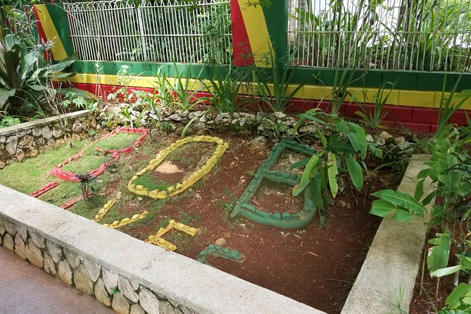 Nine Mile Bob Marley Mausoleum Transportation [ Birthplace ] - Leaving Montego Bay for St. Ann Parish