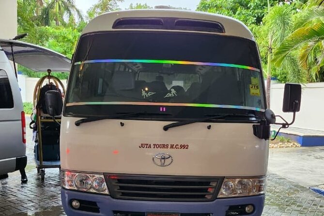 Ocean Coral Spring and Eden Bay Airport transportation services - Drivers who set the tone