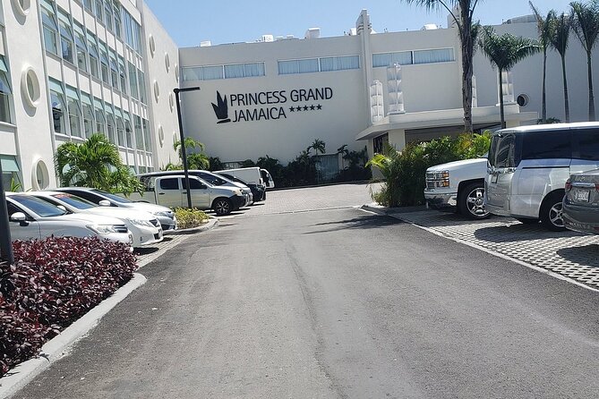 Princess Grand Jamaica Private Airport Transfer from Montego Bay - Who will appreciate this private ride most?