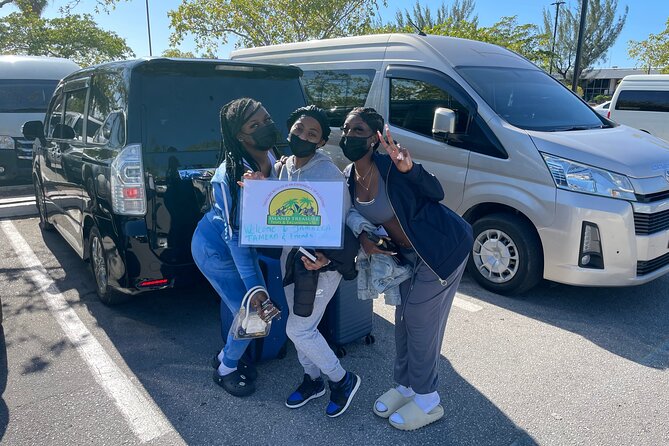 Private Airport from MBJ to Riu Palace Montego Bay - Meeting your driver at Sangster International Airport