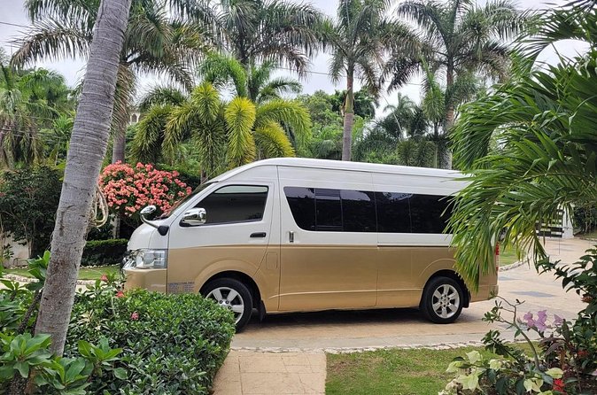 Private Airport Transfer | Montego Bay( Price vary on location) - The arrival at your resort or hotel