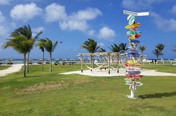 Private Airport Transfer to Excellence, Ocean Coral and Royalton - How much value does $81 per person offer?