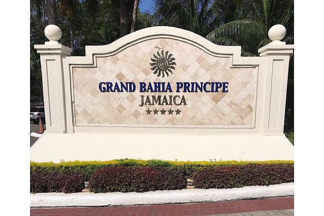 Private Airport Transfer to Grand and Luxury Bahia Principe - Comfort, Safety, and Flexibility on the Road