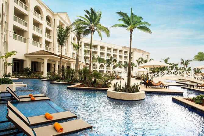 Private Airport Transfer to Hyatt Rose Hall Resort - A short ride that gets your Jamaica stay moving