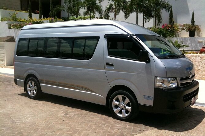 Private Airport Transfers from Montego Bay - What the driver does for you