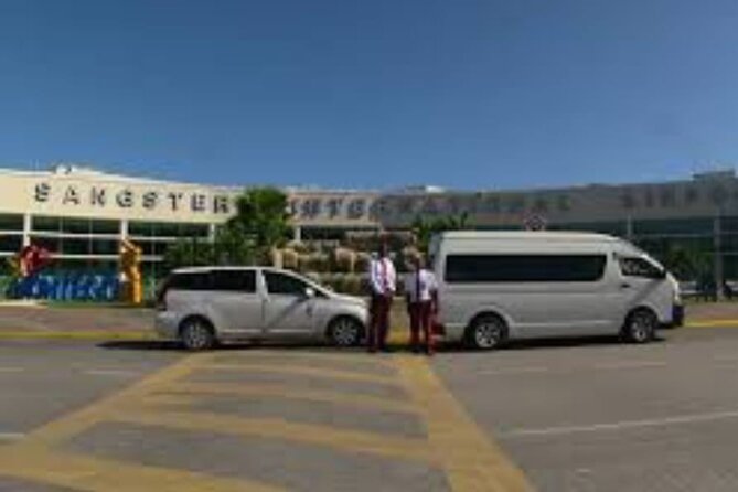 Private Airport Transfers to/from Hotels in Montego Bay - The 15 to 20 minute ride to your accommodation