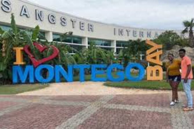 Private Airport Transfers to/from Hotels in Montego Bay - Air conditioning, luggage help, and basic comfort