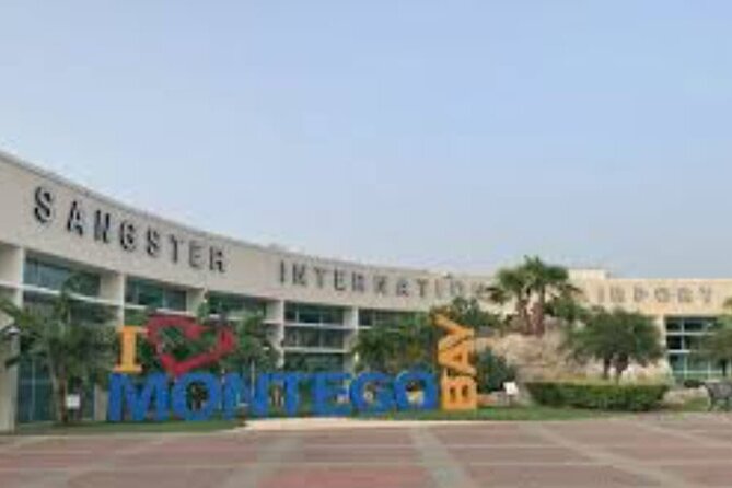 Private Airport Transfers to/from Hotels in Montego Bay - Reliability is the main selling point