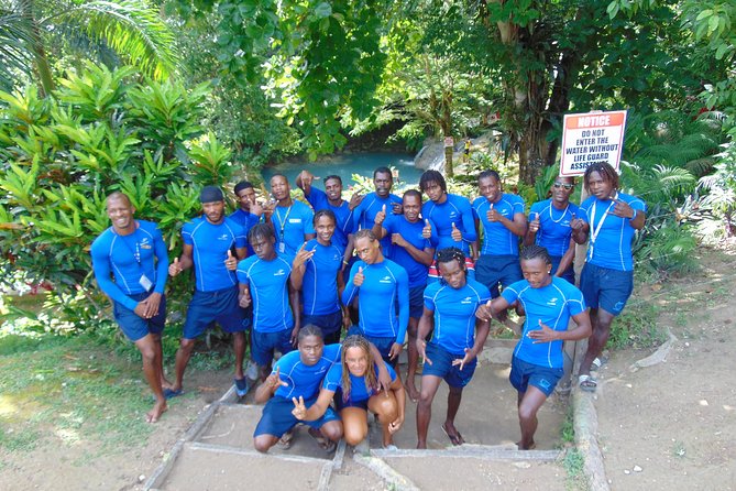 Private Blue Hole & Secret Falls Day Trip plus Shopping from Montego Bay Hotels - What the private vehicle changes