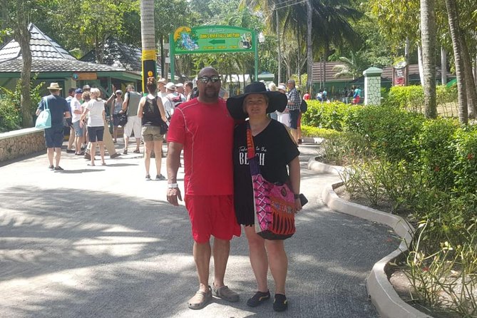 Private & Customize Tour to Bob Marley's Nine Mile and Dunn's River Falls - Two Jamaican icons in one private day