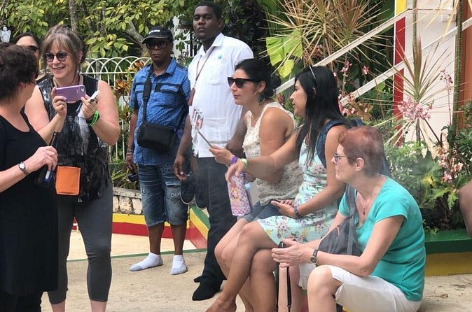 Private & Customize Tour to Bob Marley's Nine Mile and Dunn's River Falls - The road from Montego Bay to St. Ann