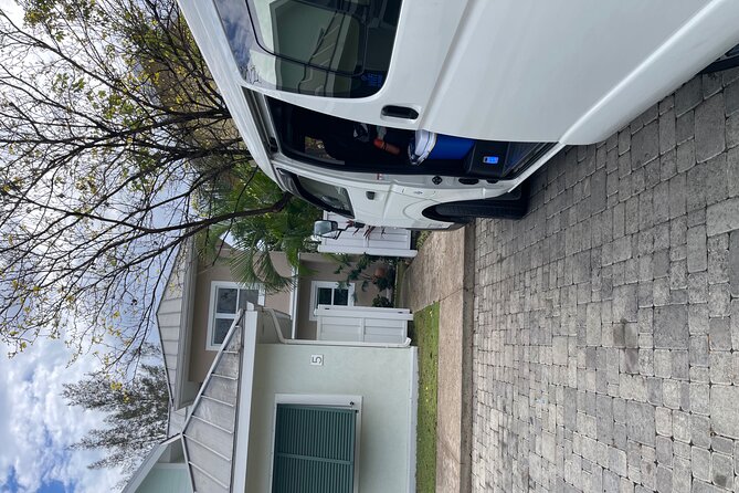 Private Jamaica Transport - What the strongest praise tells you