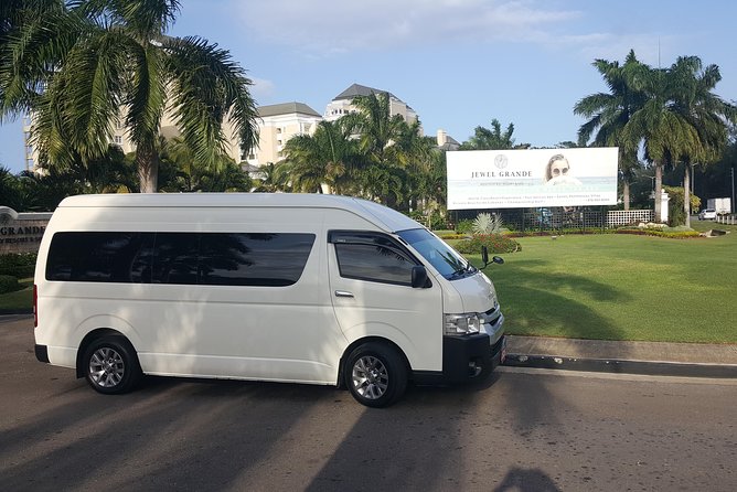 Private Montego Bay Airport Taxi to Jewel Grande - Key points to know before you book
