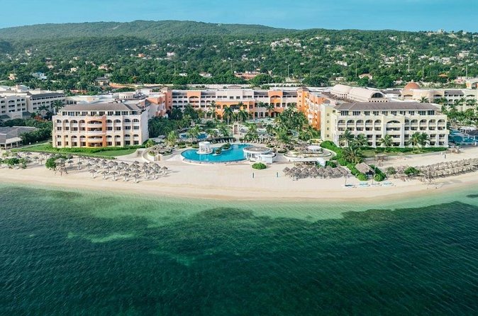 Private Montego Bay Airport Transfer to Montego Bay Hotels - Clean cars, careful driving, and comfort on the road