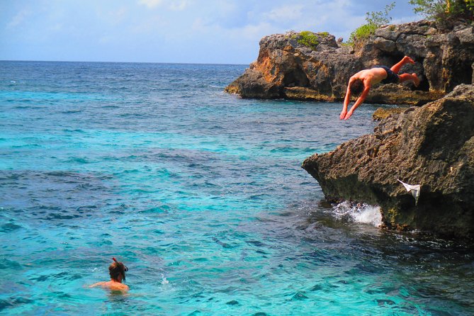 Private Montego Bay Airport Transfer to Negril - Booking details worth checking before you fly