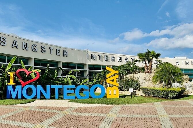 Private Montego Bay Jamaica Airport Transfer to Montego Bay Hotel - What the Private Vehicle Means for You