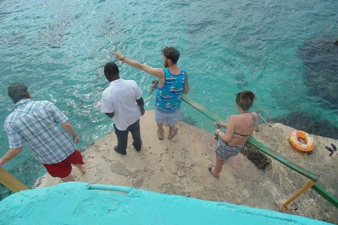 Private Negril Beach & Rick's Cafe Sunset Tour - The long road from Montego Bay to Negril